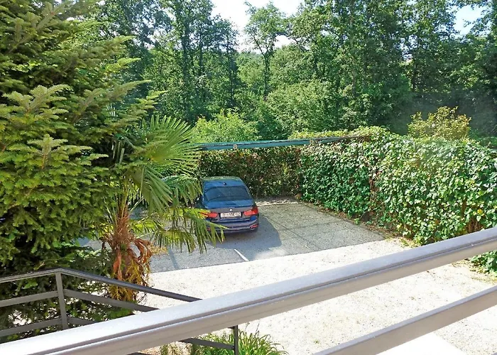 Sunny 1 * Njivice